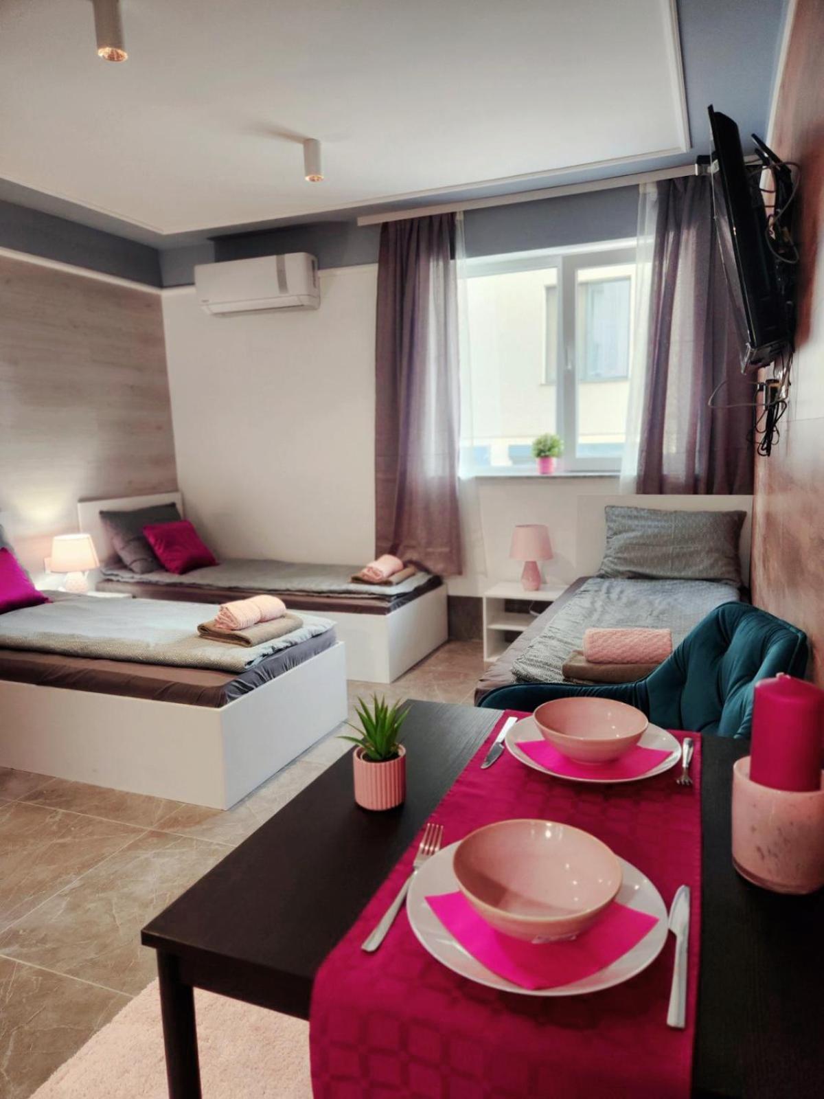 Continental 3 Apartment
